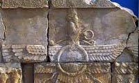 Achaemenid art and Greek art