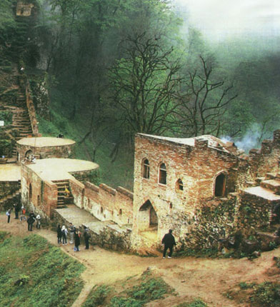 A thousand- step fort