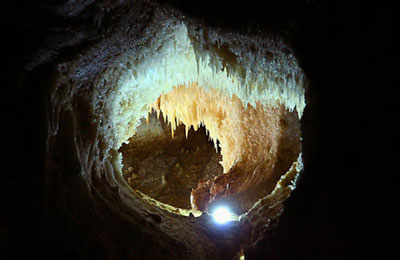 Katleh Khor Cave – Snug Vicissitudes 
