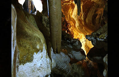 Katleh Khor Cave – Snug Vicissitudes 