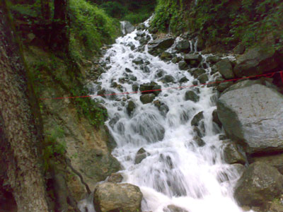 Ab Pari waterfall