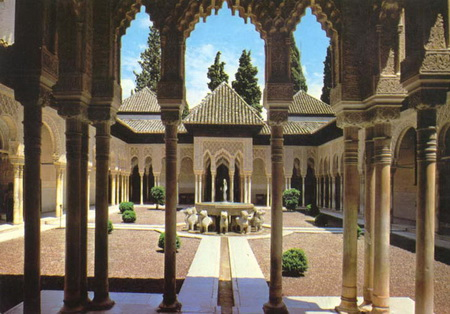 Islamic architecture as the embassy of Islamic culture and civilization