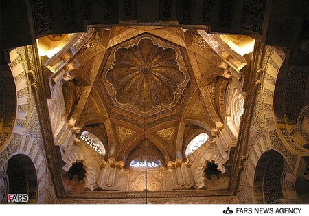 Islamic architecture as the embassy of Islamic culture and civilization