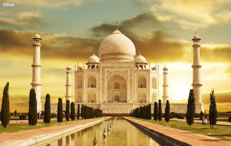 Islamic architecture as the embassy of Islamic culture and civilization