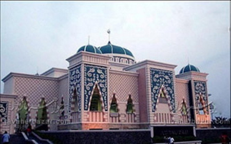Islamic architecture as the embassy of Islamic culture and civilization