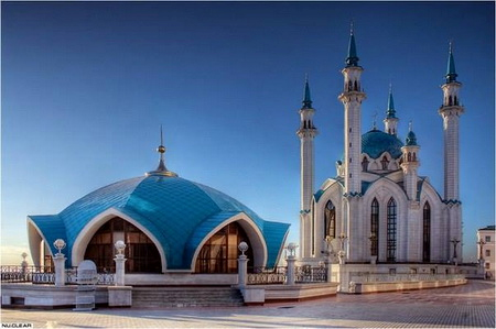 Islamic architecture as the embassy of Islamic culture and civilization