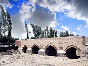  Ebrahim Abad Bridge