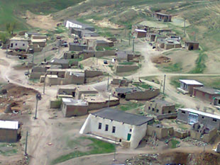  Ghelichi Village 